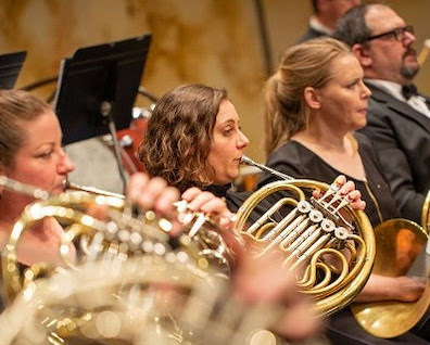 french-horns french-horns
